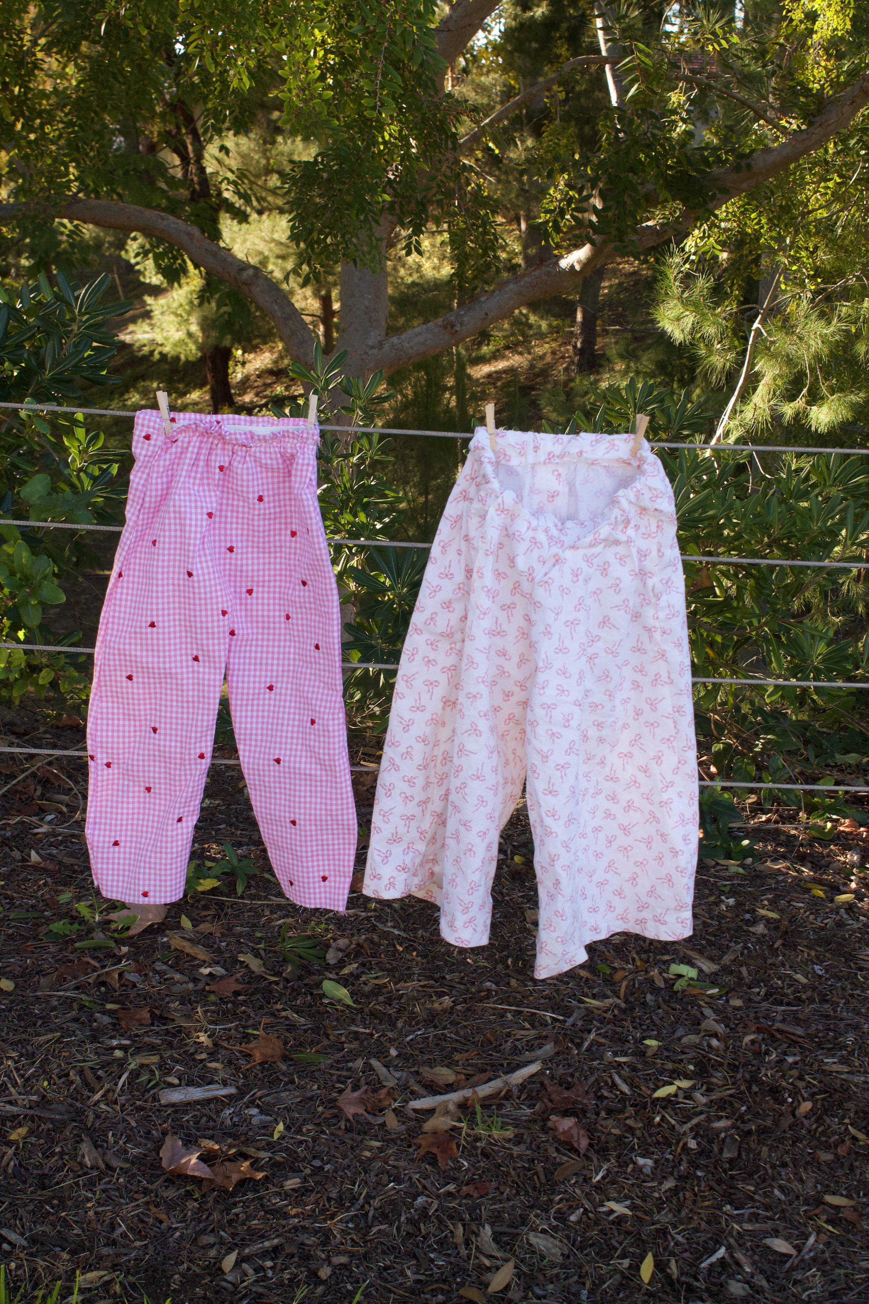 White Bow Print Elastic Waist Pants – Coquette Style Boxer Pants for Kids